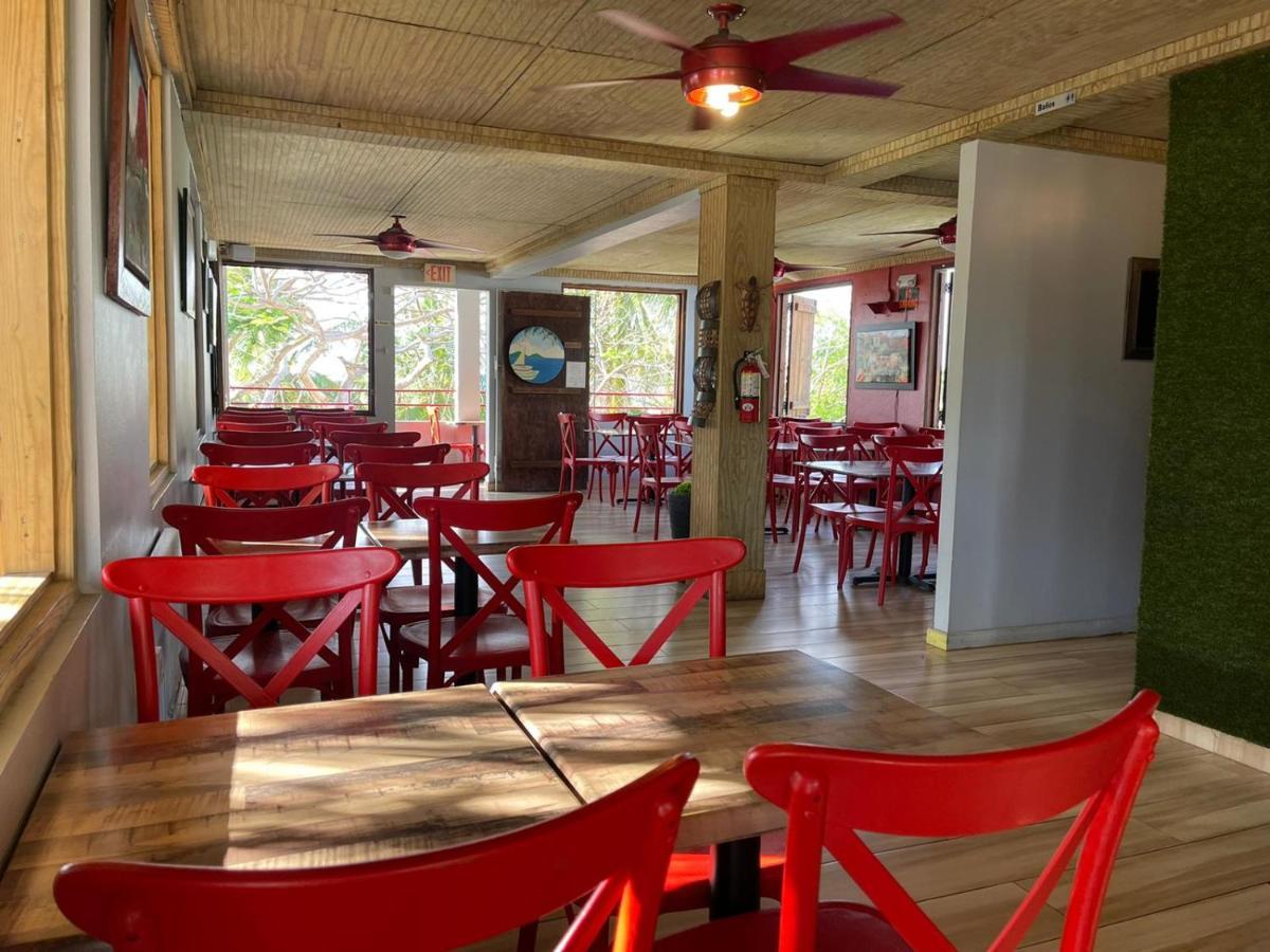 רינקון Red Flamboyan Guesthouse And Restaurant מראה חיצוני תמונה